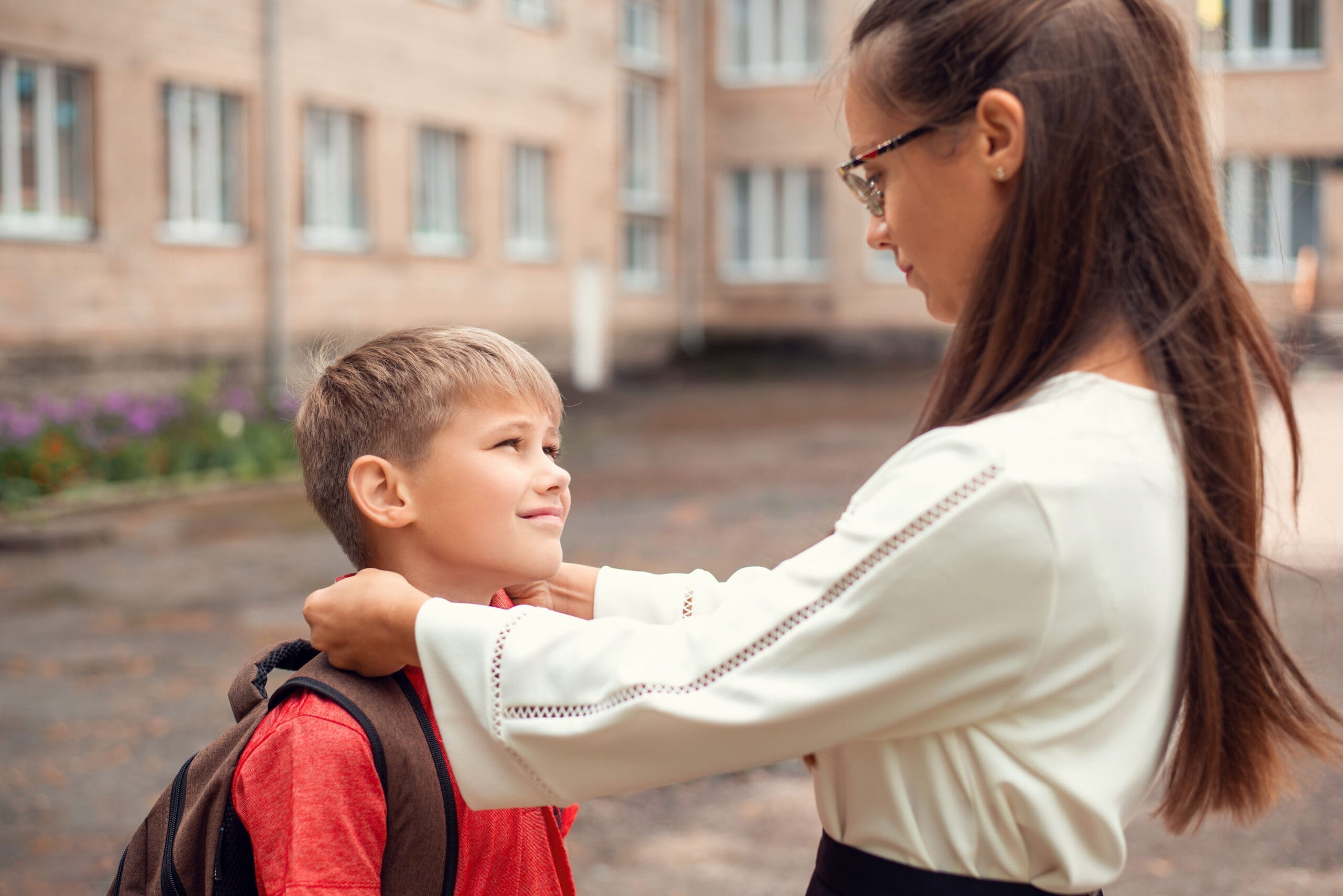 4 Ways to Let Go of Being a Controlling Mom