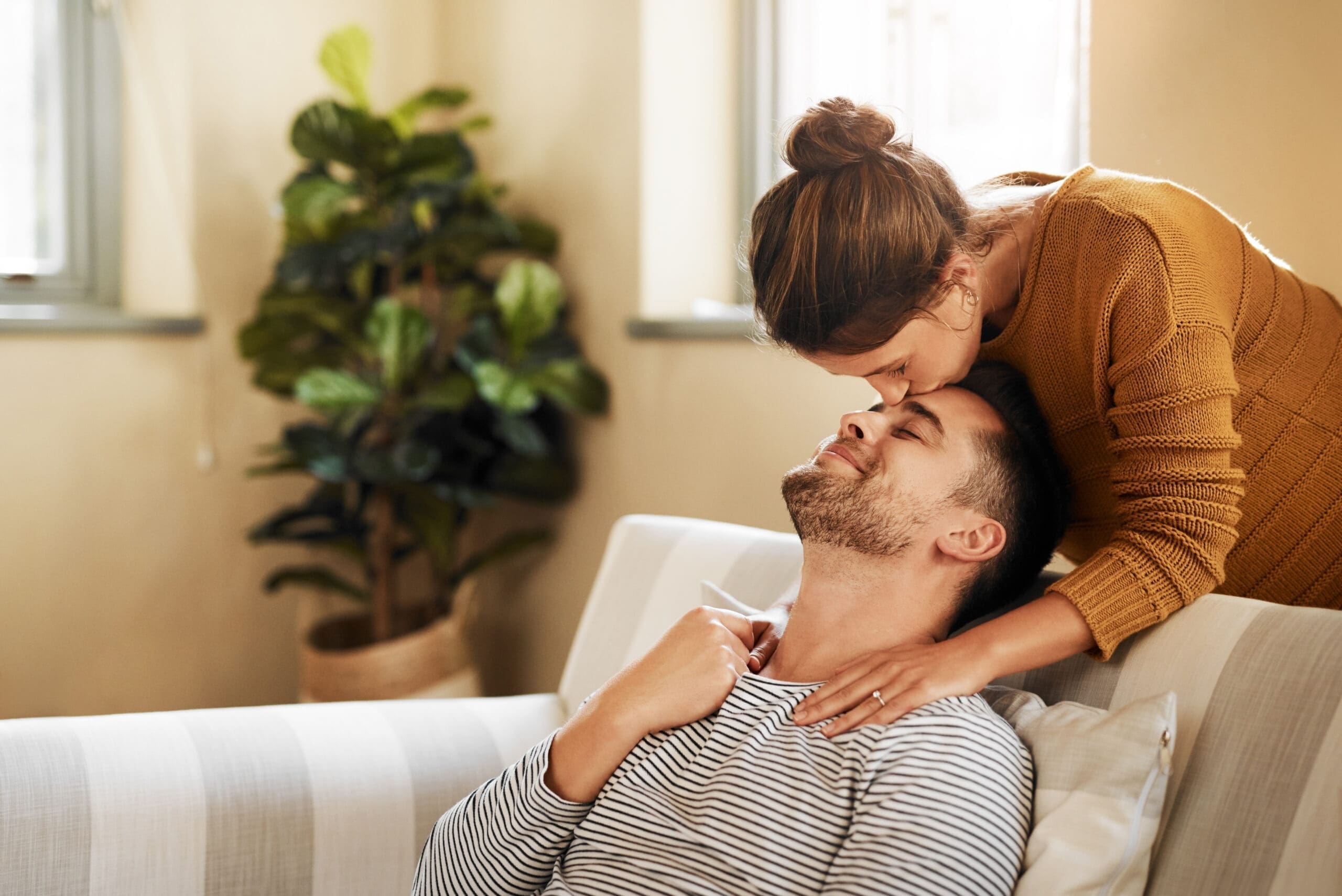kissing-in-marriage